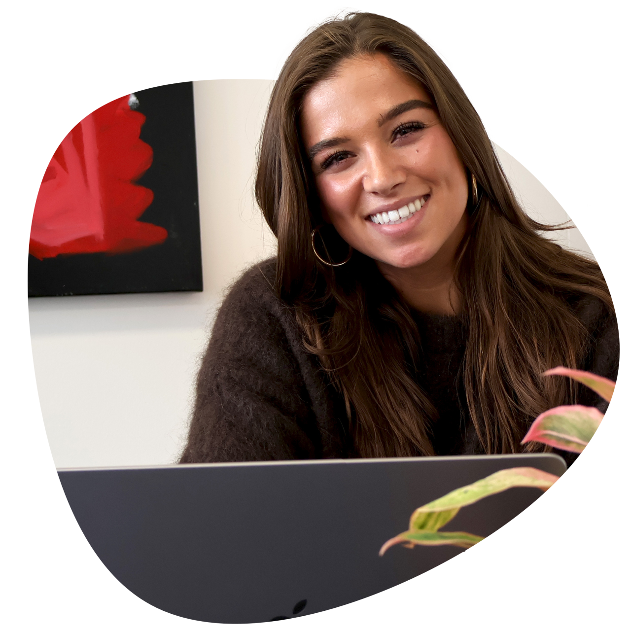 Medigo medewerker klaar om zorginstellingen en medische studenten te helpen